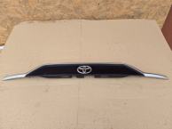 Накладка двери багажника toyota rav4 50 xa50 2018- задн. 