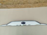 Накладка двери багажника toyota rav4 50 xa50 2018- задн. 