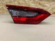 Фонарь в крышку багажника toyota camry 70 xv70 2017-2023 задн. лев.