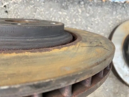 Диск тормозной toyota rav4 40 xa40 2012-2019 перед. 