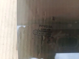 Стекло двери toyota c-hr  2020- задн. прав.