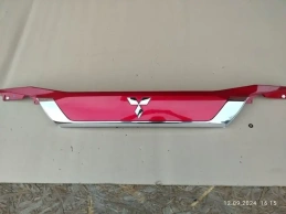 Накладка двери багажника mitsubishi outlander 3 gf 2015-2022 задн. 