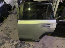 Дверь toyota rav4 50 xa50 2018- задн. лев.