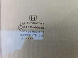 Стекло двери honda crv 4 rm 2012-2018 перед. прав.