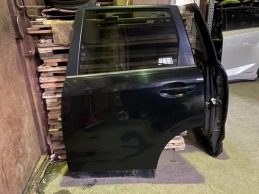 Дверь subaru forester sj  2012-2018 задн. лев.