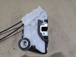 Замок двери toyota prius 4 xw50 2015-2023 перед. лев.