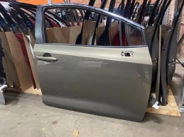 Дверь toyota corolla e210  2020- перед. прав.