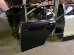 Дверь lexus gs 4  2015-2020 задн. лев.