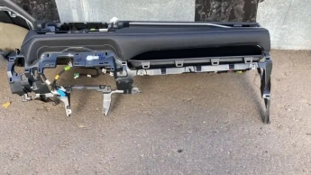 Торпедо toyota rav4 50 xa50 2020-  