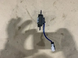 Кнопка открывания багажника toyota camry 70 xv70 2017-2023  