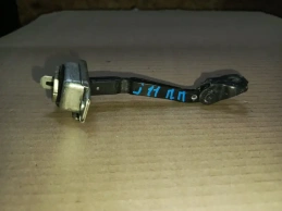 Ограничитель двери nissan qashqai j11 2013-2021 перед. прав.