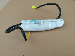 Подушка безопасности в сиденье mazda 3 bm  2013-2019 перед. прав.