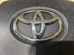 Подушка безопасности в руль toyota camry 70 xv70 2017-2023  