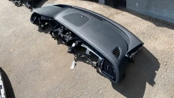 Торпедо kia stinger j5 2020-  