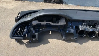Торпедо kia stinger j5 2020-  