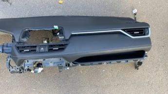 Торпедо toyota rav4 50 xa50 2020-  