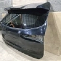 Крышка багажника Toyota Highlander Крышка багажника Toyota Highlander крупным планом