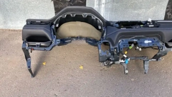 Торпедо toyota rav4 50 xa50 2020-  