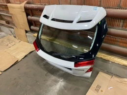 Крышка багажника toyota c-hr  2020- задн. 