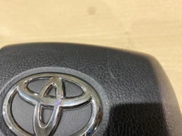 Подушка безопасности в руль toyota camry 70 xv70 2017-2023  