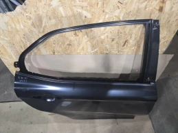 Дверь toyota camry 70 xv70  задн. прав.