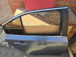 Дверь toyota corolla e210  2020- задн. прав.