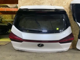 Крышка багажника lexus ux  2020-  
