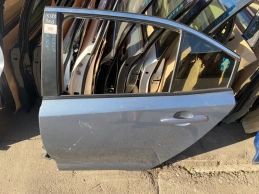 Дверь toyota corolla e210  2020- задн. лев.
