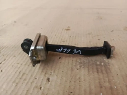 Ограничитель двери nissan qashqai j11 2013-2021 задн. лев.