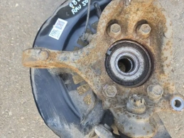 Кулак поворотный toyota rav4 50 xa50 2018- перед. лев.