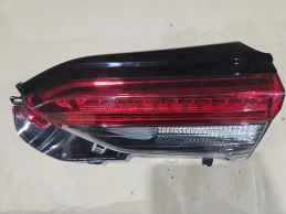 Фонарь в крышку багажника toyota rav4 50 xa50 2018-  прав.