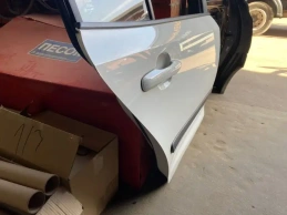 Дверь toyota corolla e210  2020- задн. прав.