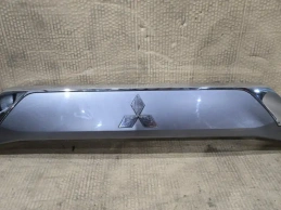 Накладка крышки багажника mitsubishi outlander 3 gf 2012-2022  